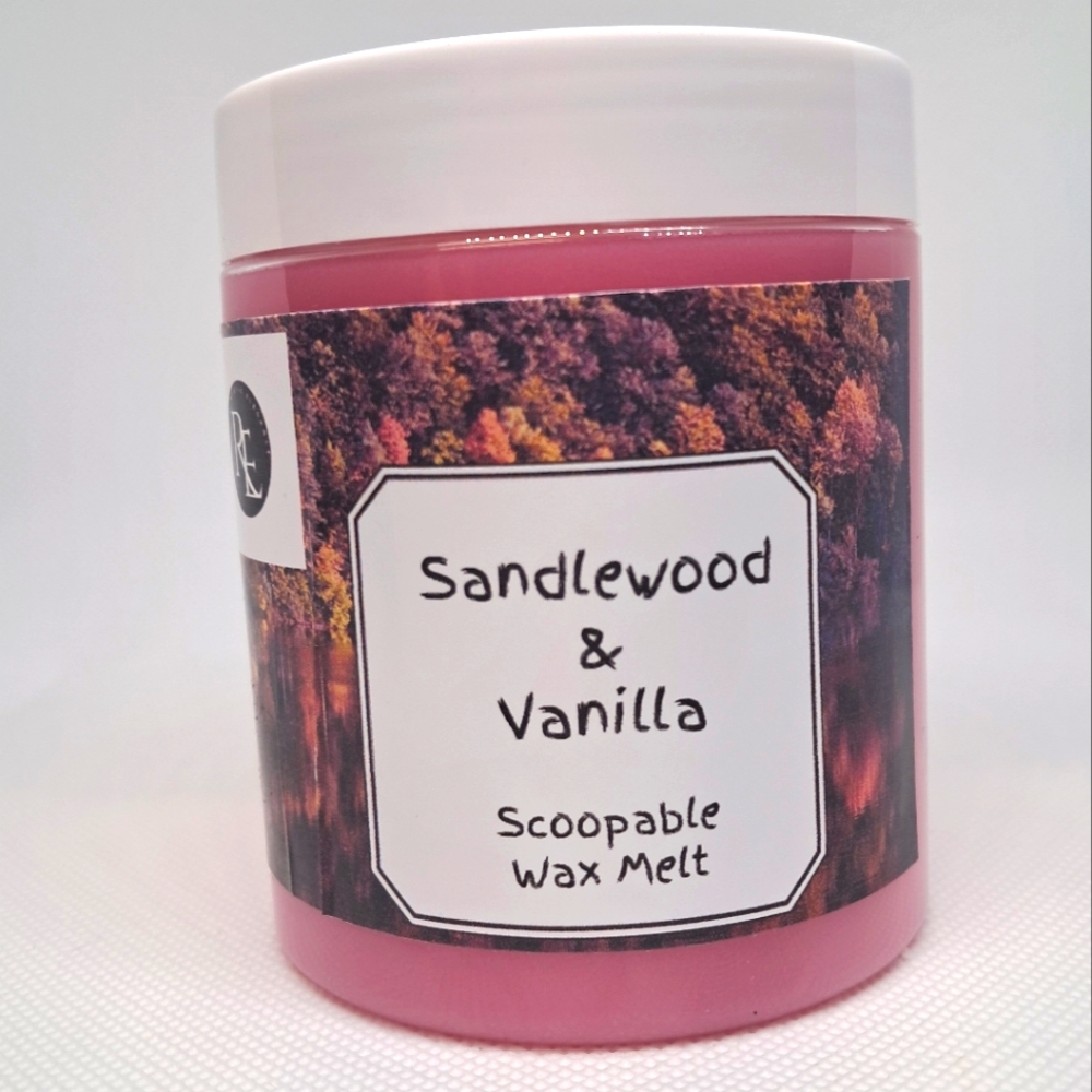 Sandlewood and vanilla scoopable wax tart